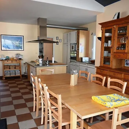 Maison 4 Avec Piscine, A 8 Min Du De - Fr-1-521-249 *