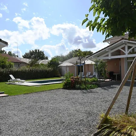 Holiday home Maison 4 Avec Piscine, A 8 Min Du De - Fr-1-521-249 *